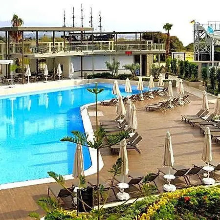 Hotel Riolavitas &